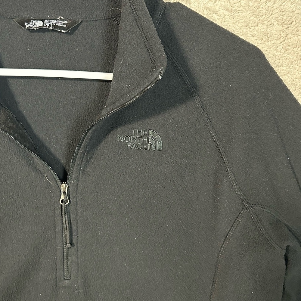 THE NORTH FACE WOMENS LARGE Black FLEECE 1/4 ZIP BASIC PULLOVER Outdoor - Picture 2 of 6